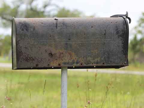 Image of a mailbox